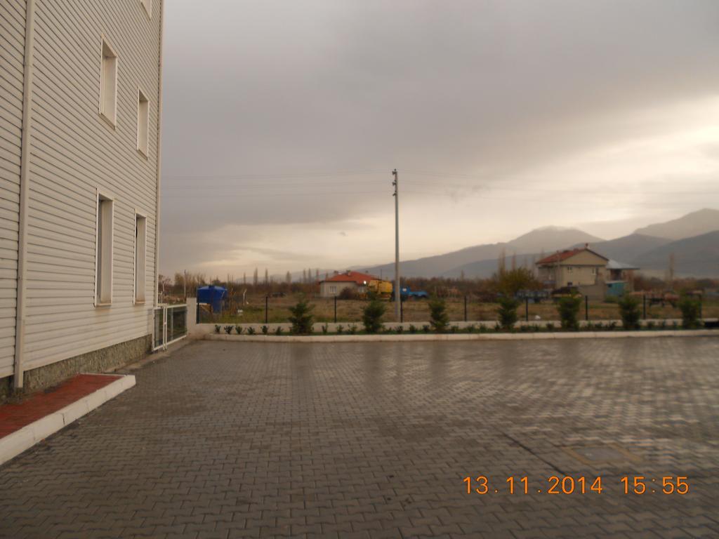 Sultandağı Yasar Hotel מראה חיצוני תמונה